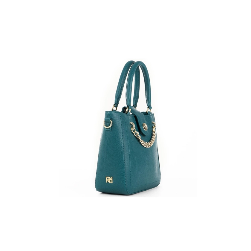 Descubra a Bolsa Feminina Rafitthy Celestial Verde, com acabamento texturizado e um toque de sofisticação com a corrente dourada. Elegante e versátil, é perfeita para compor looks modernos e sofisticados!