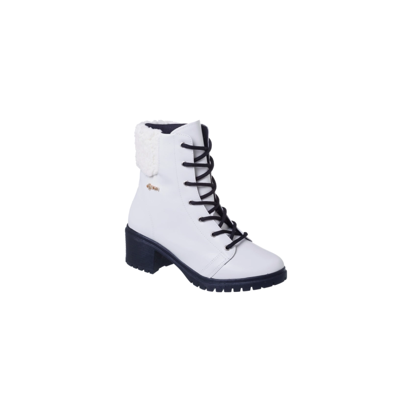 Na foto, temos uma linda bota Coturno Cano Alto Feminino Dijean Tratorado na cor off white, agora com um charmoso detalhe em pelo! Este calçado é perfeito para elevar seu estilo e conforto durante o inverno, adicionando um toque de elegância extra com o detalhe em pelo. A linha de coturnos femininos da Dijean oferece uma variedade de modelos irresistíveis, combinando design moderno e qualidade excepcional. Escolha o seu par e esteja pronta para enfrentar o inverno com confiança e elegância! ❄️❤️