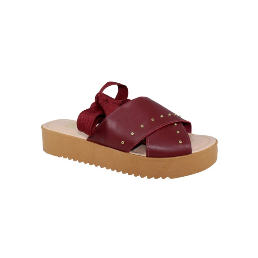 Na imagem temos uma linda sandália flatform feminina Dok na cor vermelho bordo. Com lindas fitas para amarração na perna.